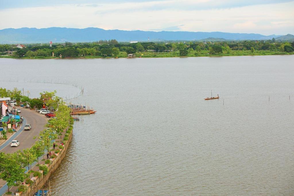 Phuglong Hotel Phayao Εξωτερικό φωτογραφία